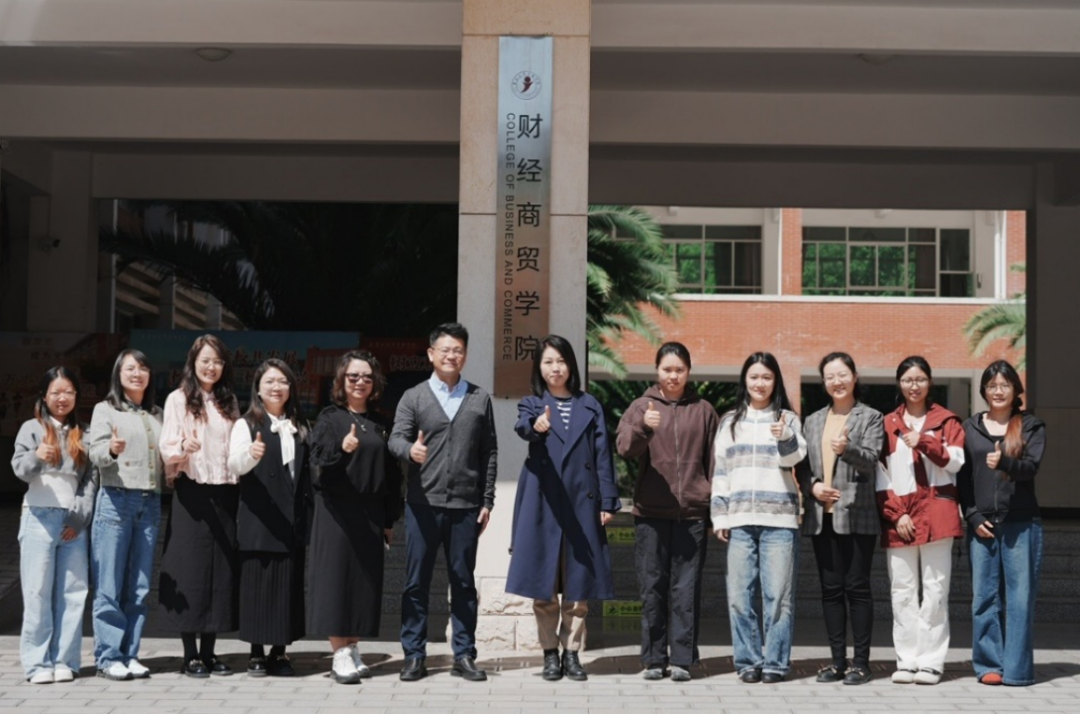 签约了! 国际足联世界杯与云南师范大学会计学专业开启“共建模式” 第 5 张 签约了! 国际足联世界杯与云南师范大学会计学专业开启“共建模式” 第 5 张