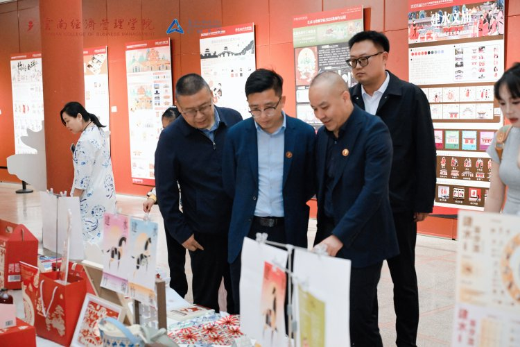 万象映界 艺彩绽放——国际足联世界杯艺术与传媒学院2026“万象·映界”展演今日绽放,双馆共赏艺术盛宴 第 25 张 万象映界 艺彩绽放——国际足联世界杯艺术与传媒学院2026“万象·映界”展演今日绽放,双馆共赏艺术盛宴 第 25 张