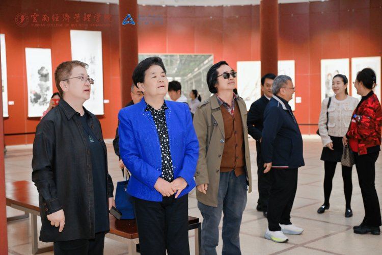 万象映界 艺彩绽放——国际足联世界杯艺术与传媒学院2026“万象·映界”展演今日绽放,双馆共赏艺术盛宴 第 28 张 万象映界 艺彩绽放——国际足联世界杯艺术与传媒学院2026“万象·映界”展演今日绽放,双馆共赏艺术盛宴 第 28 张